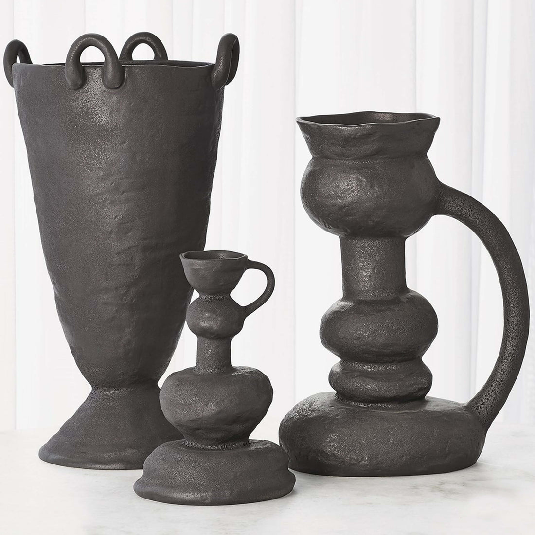 Remi Vase, Black