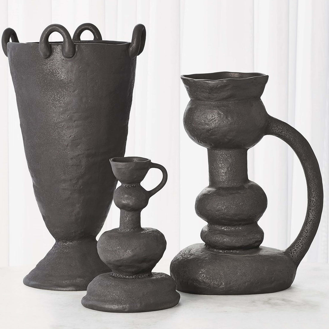 Victoire Vase, Black